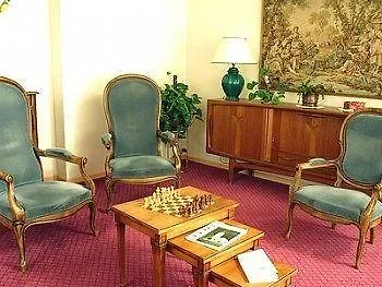 Hotel Logis Calisola Besancon - Soiree Etape Chalezeule